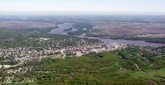 Aerial Photo of Hannibal Riverfront taken on May 5th,2003,all rights reserved,copyright G3BI,2004